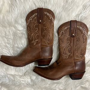 TONY LAMA Cowboy BOOTS SZ 7.5!!!!  Leather.  High Quality♥️